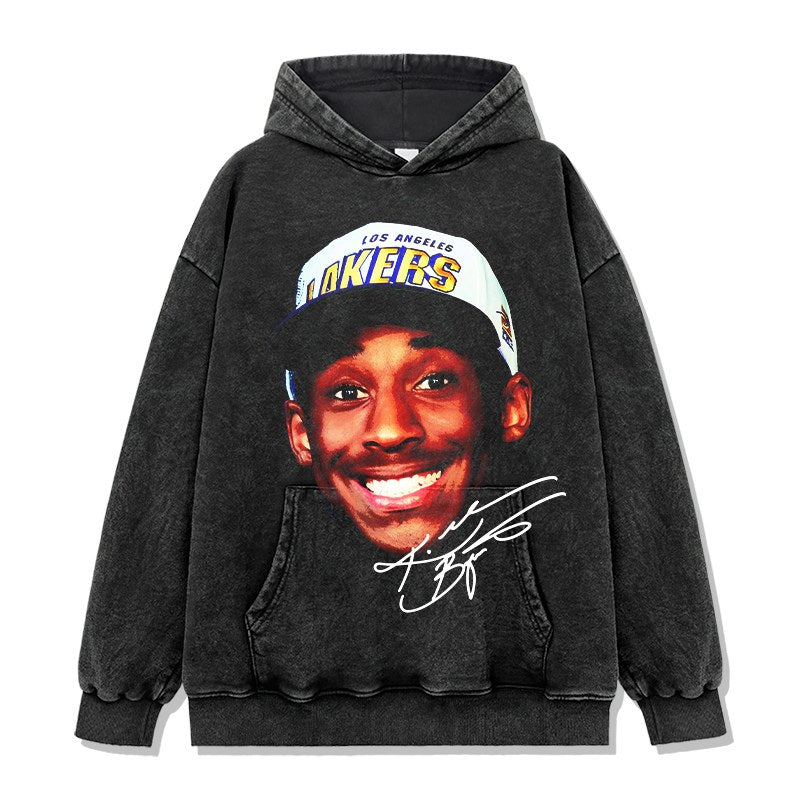 KOBE BRYANT VINTAGE HOODIE – שחור שטוף