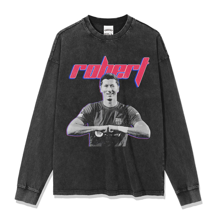 ROBERT LEWANDOWSKI LONG SLEEVE · GOLDEN BOOT